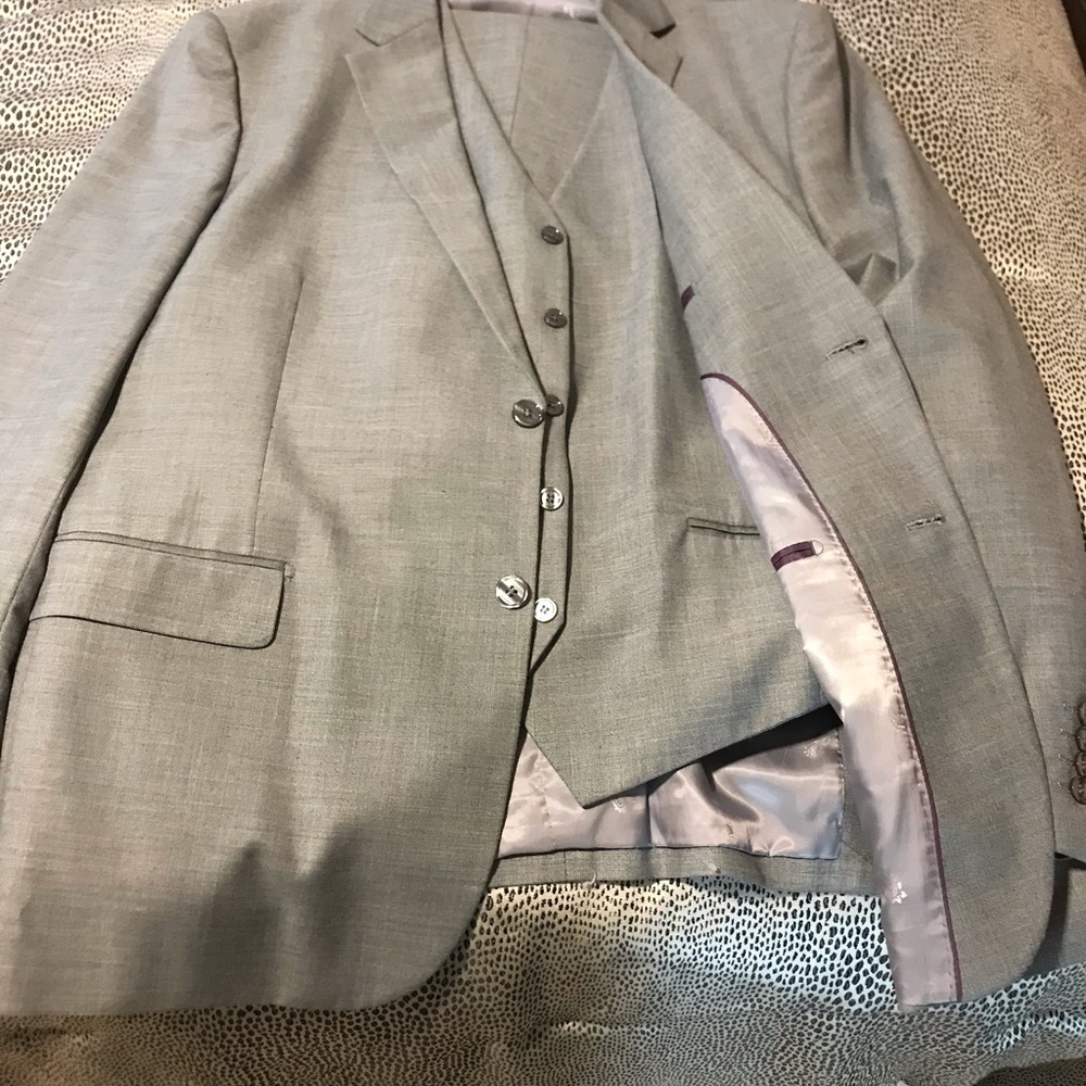 3-piece suits - image 2
